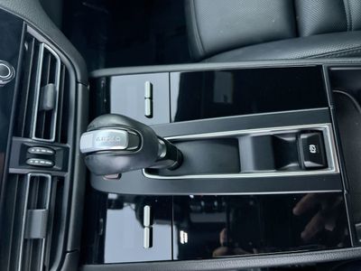 2024 Porsche Macan - Photo 22