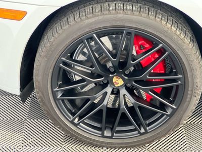 2024 Porsche Macan - Photo 11