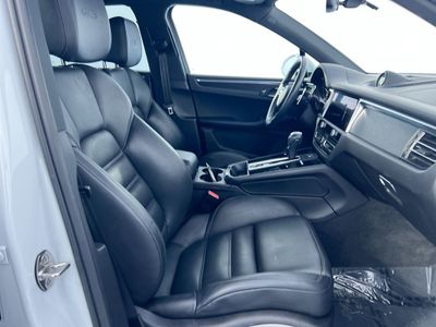 2024 Porsche Macan - Photo 28