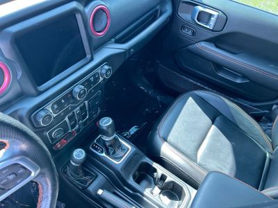 2021 Jeep Gladiator - Photo 23
