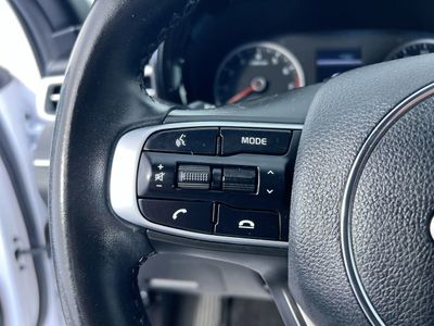 2021 Kia K5 - Photo 16