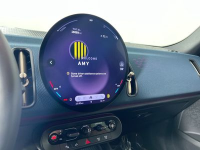 2025 MINI Countryman - Photo 23