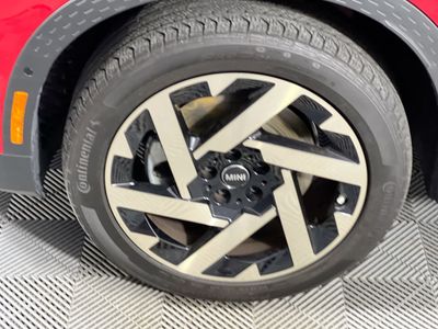 2025 MINI Countryman - Photo 11