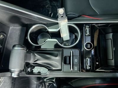 2023 Kia K5 - Photo 22