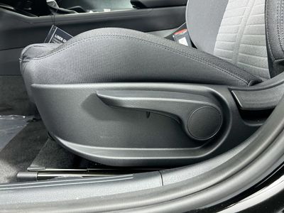 2026 Kia K5 — photo 13 view