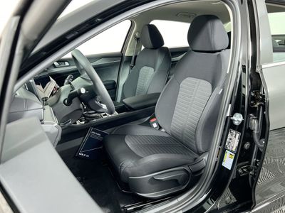 2026 Kia K5 — photo 12 view