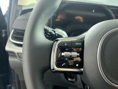 2026 Kia Carnival Hybrid - Photo 18