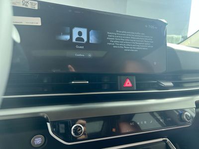 2026 Kia Carnival Hybrid - Photo 27