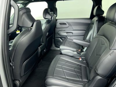 2027 Kia Telluride - Photo 24