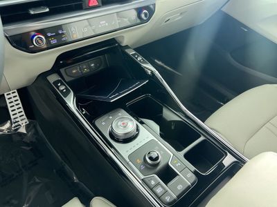 2026 Kia Sorento Hybrid - Photo 25