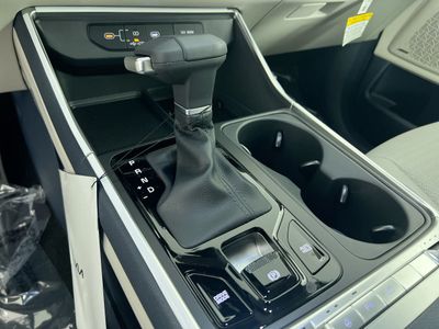 2026 Kia Carnival Hybrid - Photo 24
