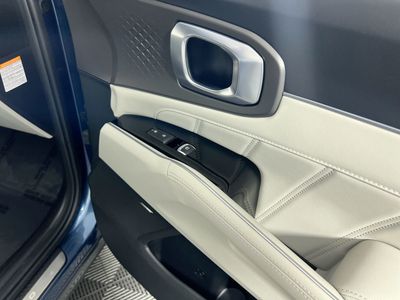 2026 Kia Sorento Hybrid - Photo 33