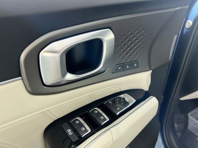 2026 Kia Sorento Hybrid - Photo 16