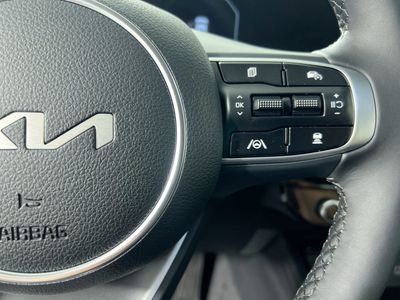 2026 Kia K5 - Photo 17
