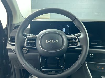 2026 Kia Carnival — photo 17 view