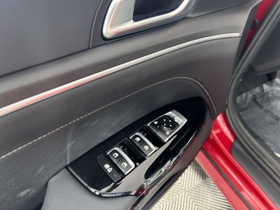 2026 Kia K5 — photo 16 view
