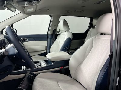 2026 Kia Carnival — photo 14 view