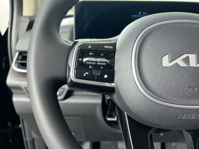 2026 Kia Carnival Hybrid - Photo 18