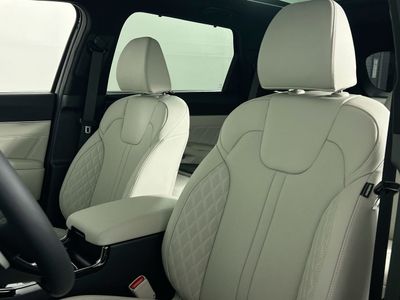 2026 Kia Sorento Hybrid — photo 14 view