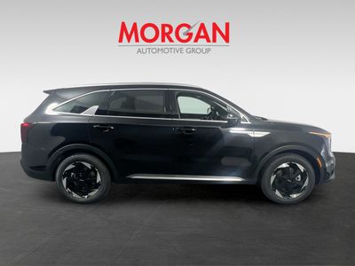 2026 Kia Sorento Hybrid — side profile view