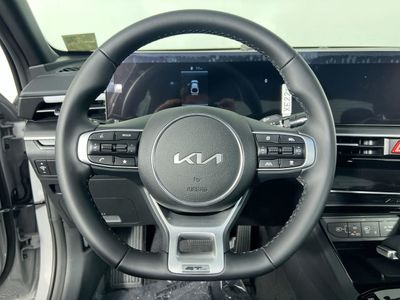 2026 Kia K5 — photo 17 view