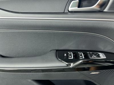 2026 Kia K5 — photo 16 view