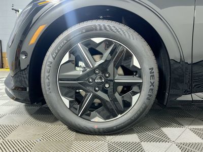 2025 Kia EV6 - Photo 13