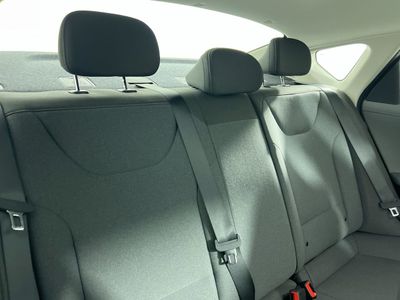 2025 Kia K4 - Photo 33