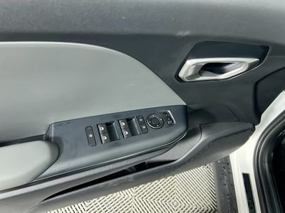 2025 Kia K4 - Photo 15