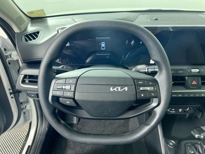 2025 Kia K4 - Photo 16