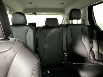2026 Kia Carnival - Photo 35