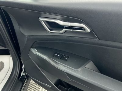 2026 Kia Sportage - Photo 32