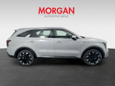2026 Kia Sorento - Photo 2