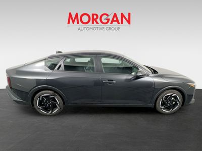 2025 Kia K4 - Photo 2