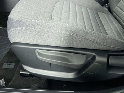 2025 Kia K4 - Photo 15