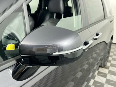 2026 Kia Carnival — photo 12 view