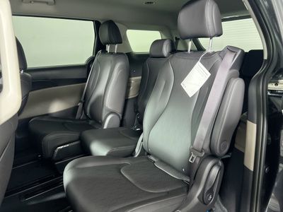 2026 Kia Carnival — photo 28 view