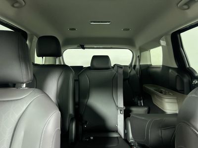 2026 Kia Carnival — photo 32 view