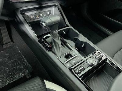 2026 Kia K5 - Photo 23