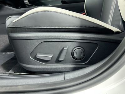 2026 Kia K5 - Photo 15