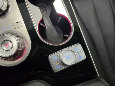 2025 Genesis GV80 - Photo 27