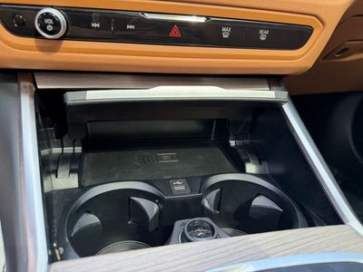 2025 BMW 3 Series - Photo 26