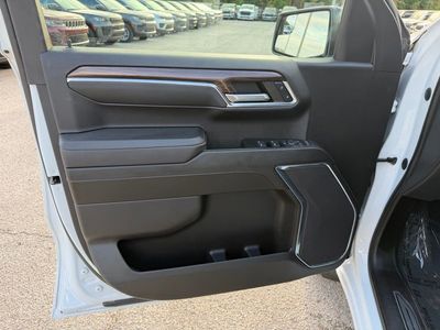 2023 Chevrolet Silverado 1500 — photo 14 view
