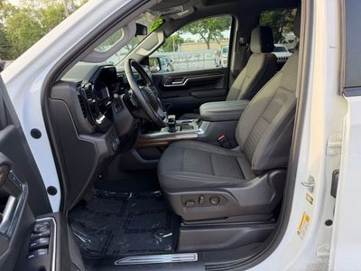 2023 Chevrolet Silverado 1500 — photo 17 view
