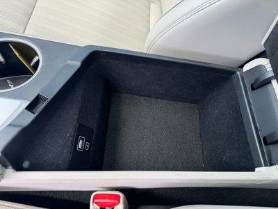 2021 Genesis G70 - Photo 25
