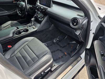 2023 Lexus IS - Photo 32