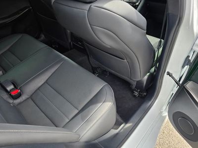 2023 Lexus IS - Photo 33
