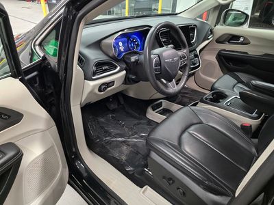2023 Chrysler Pacifica - Photo 15