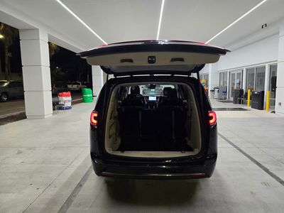 2023 Chrysler Pacifica - Photo 37