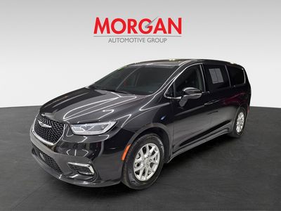 2023 Chrysler Pacifica - Photo 2
